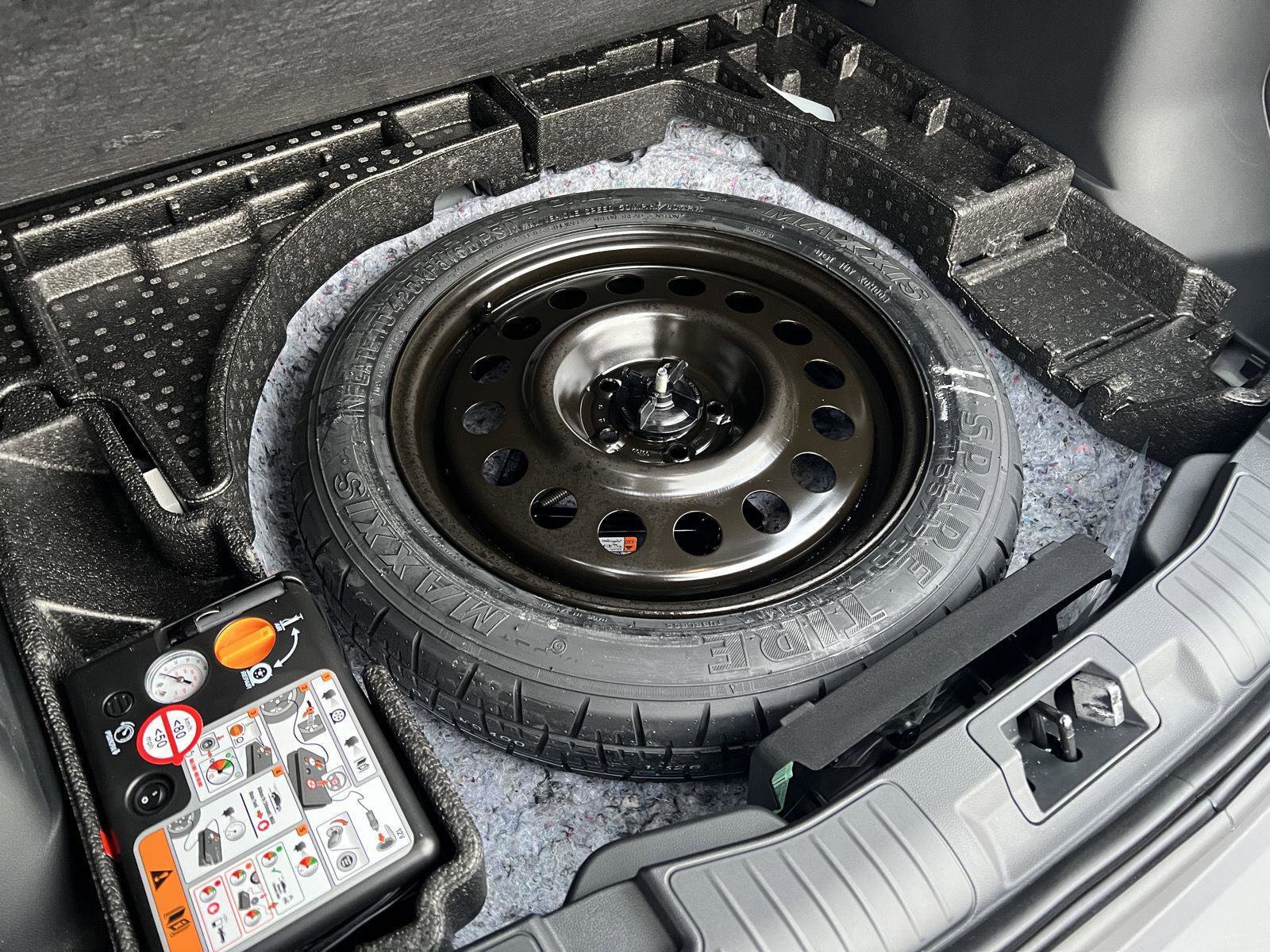 New 2026 Ford Escape ST-Line Select w/ Equipment Group 401A image 42