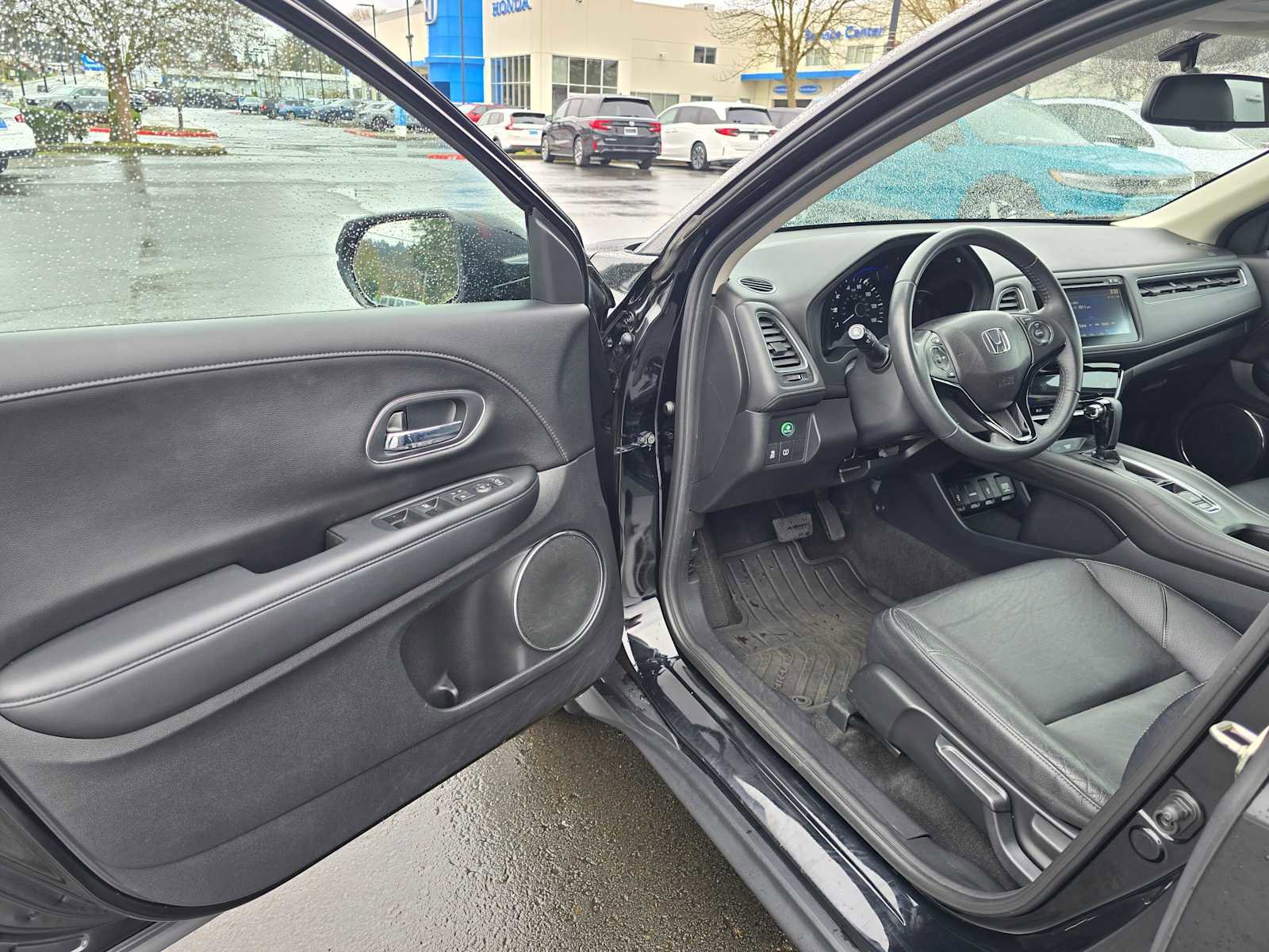 Used 2017 Honda HR-V EX-L image 42