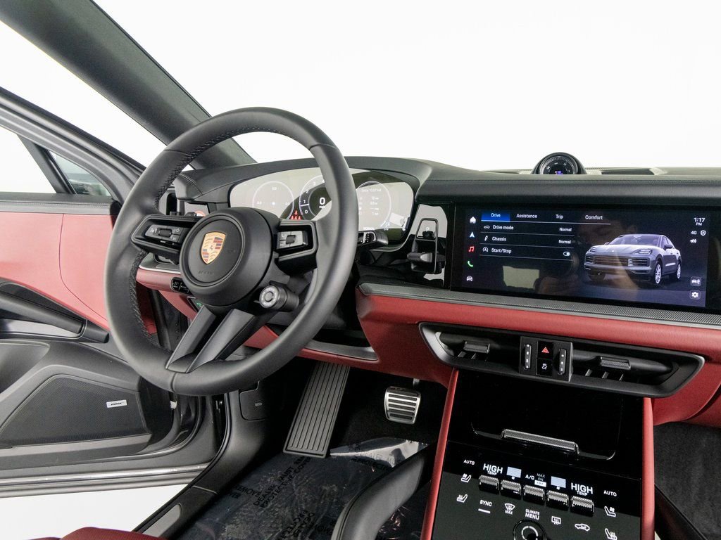 New 2026 Porsche Cayenne S image 32