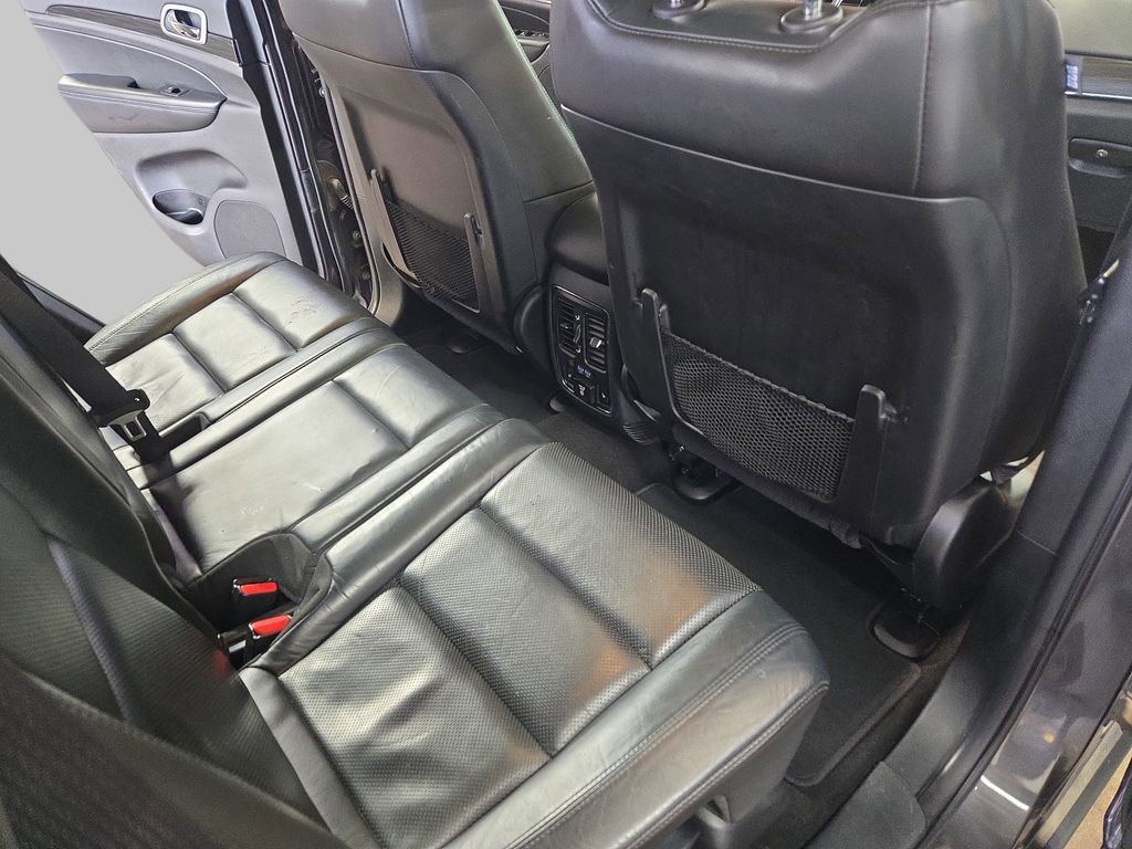 Used 2019 Jeep Grand Cherokee Limited w/ Luxury Group II AWD/4WD image 13