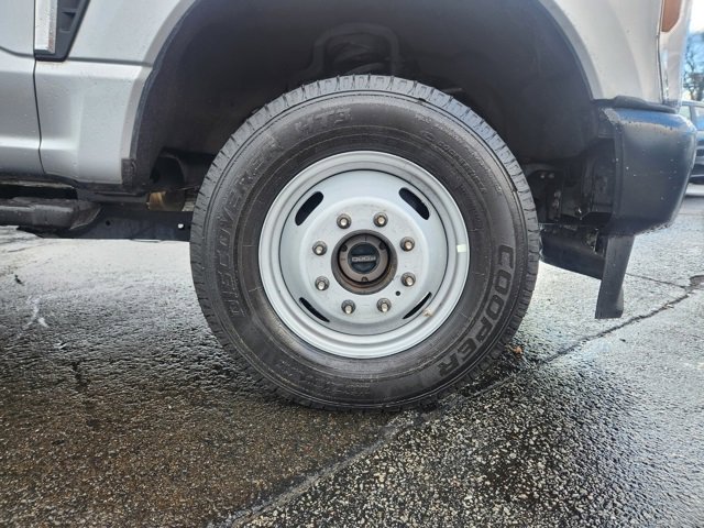 Used 2023 Ford F350 XL image 25