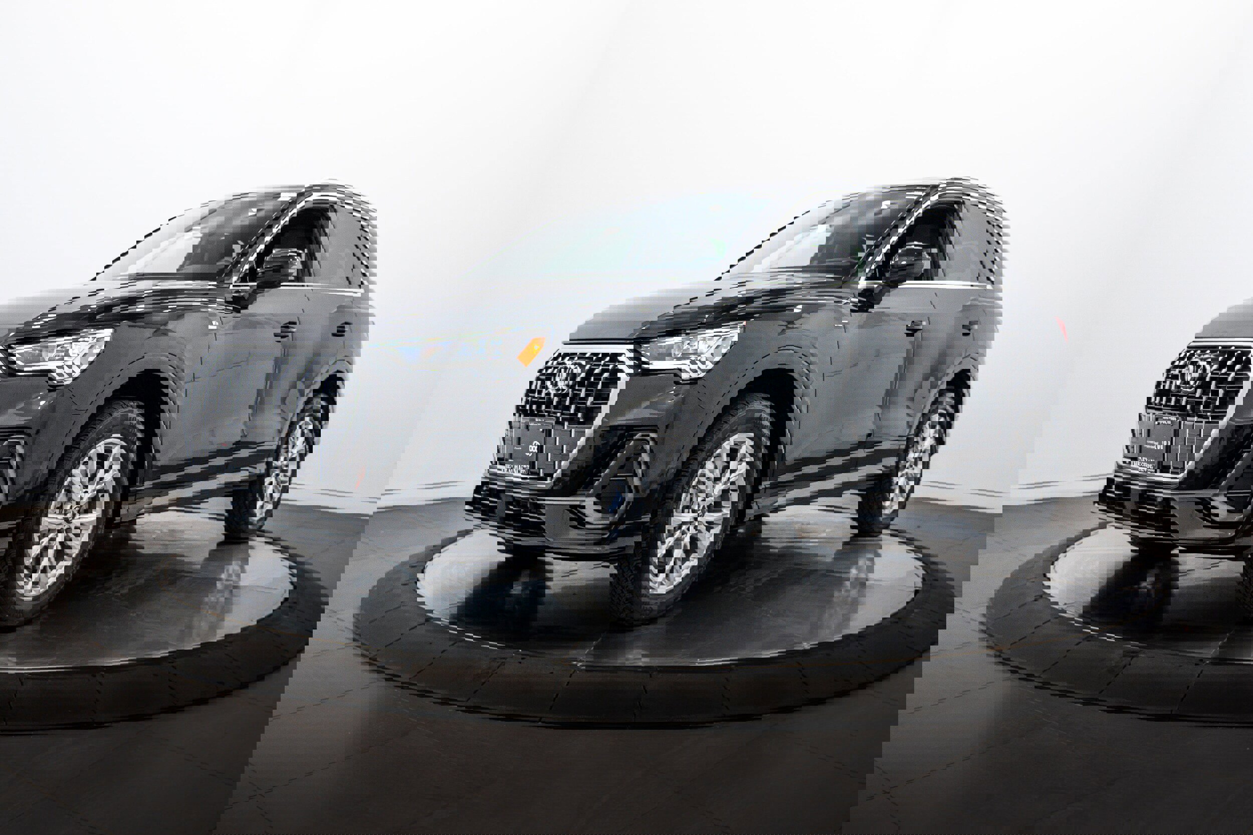 Certified 2025 Audi Q3 2.0T Premium Plus w/ Premium Plus Package image 6