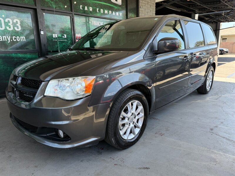 Used 2012 Dodge Grand Caravan R/T w/ Safety Sphere Group FWD image 1