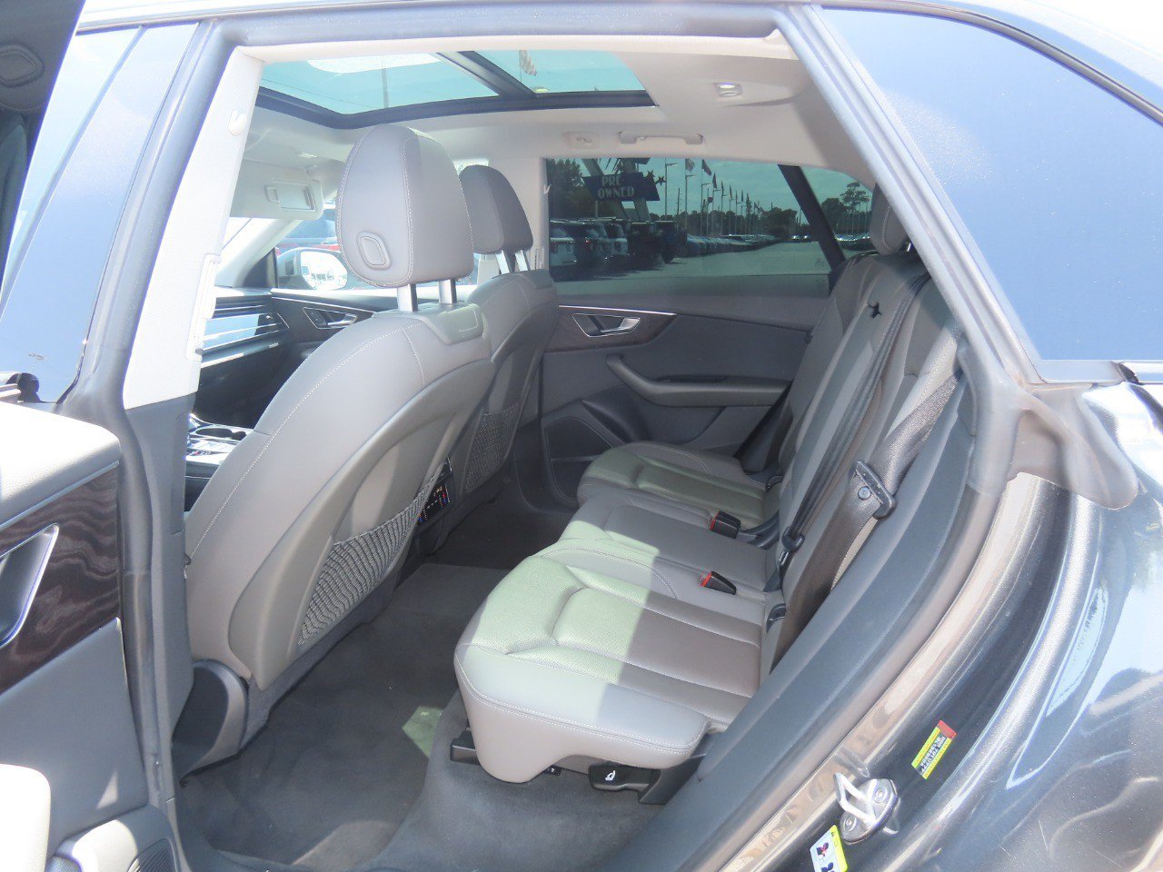Used 2021 Audi Q8 Premium Plus AWD/4WD image 21