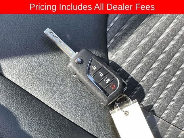 Used 2024 Toyota Camry SE AWD/4WD image 35