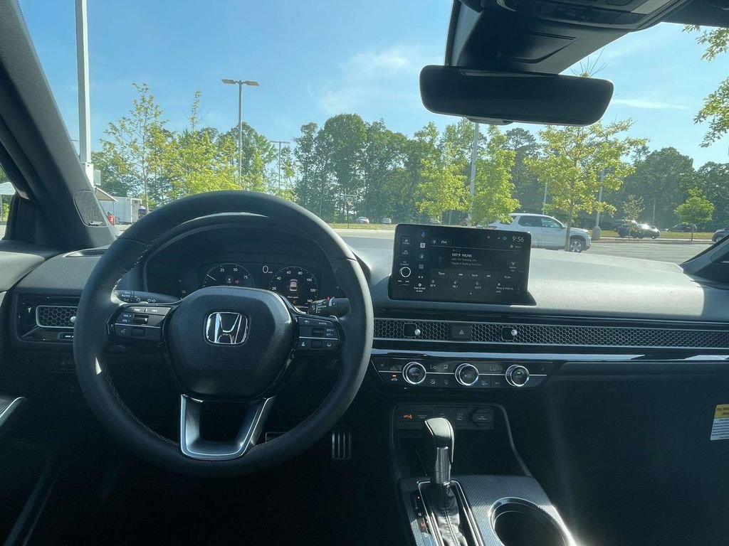 Used 2025 Honda Civic Sport image 16