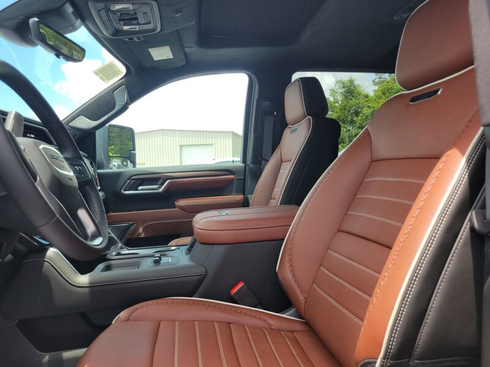 New 2026 GMC Sierra 2500 Denali Ultimate AWD/4WD image 13