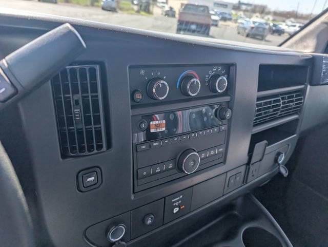 New 2026 GMC Savana 3500 w/ Driver Convenience Package RWD image 19