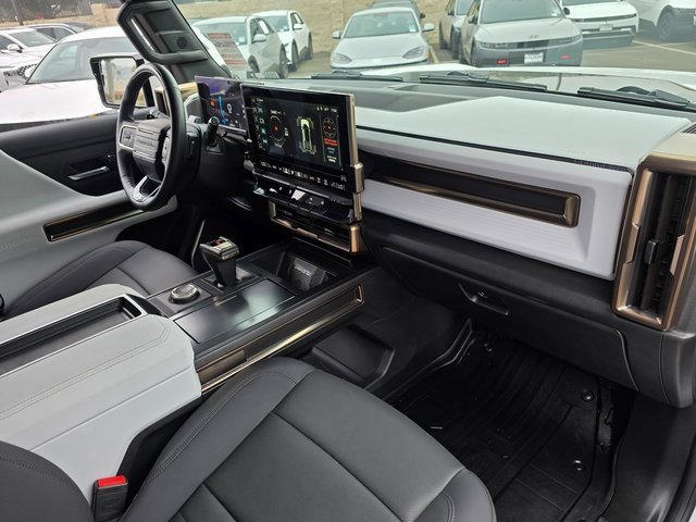 Used 2025 GMC Hummer EV 2X image 9