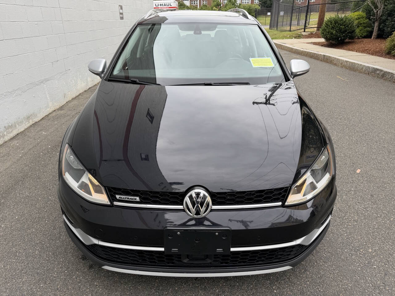Used 2017 Volkswagen Golf Alltrack SE AWD/4WD image 9