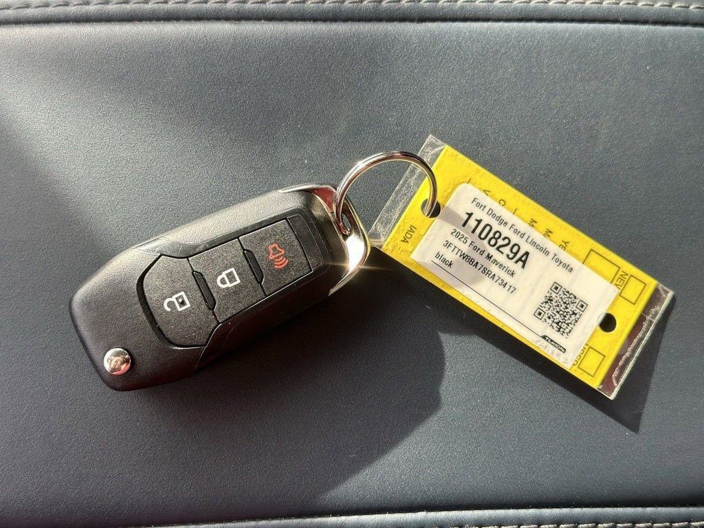 Used 2025 Ford Maverick XL w/ 4K Tow Package image 36