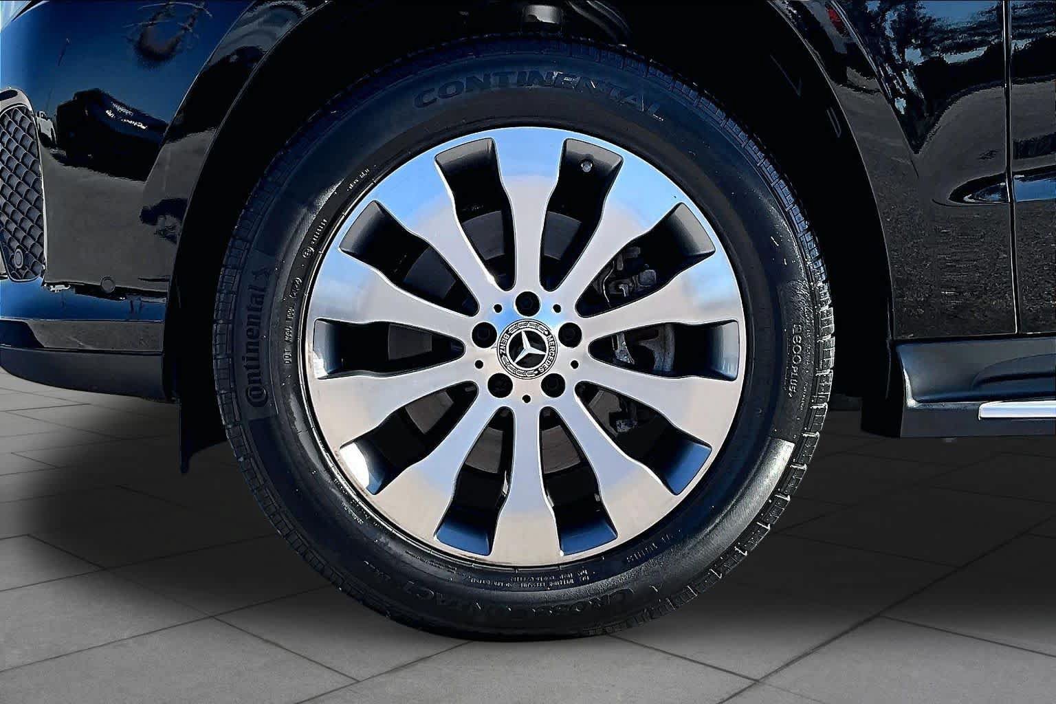 Used 2018 Mercedes-Benz GLS 450 4MATIC image 11