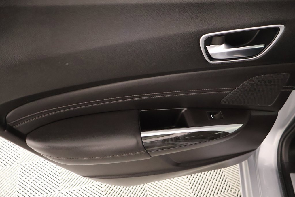 Used 2018 Acura TLX w/ Technology Package image 18
