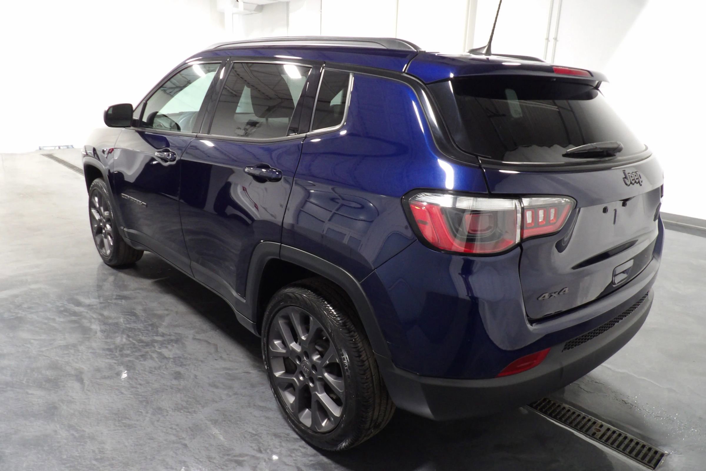 Used 2021 Jeep Compass Latitude AWD/4WD image 5