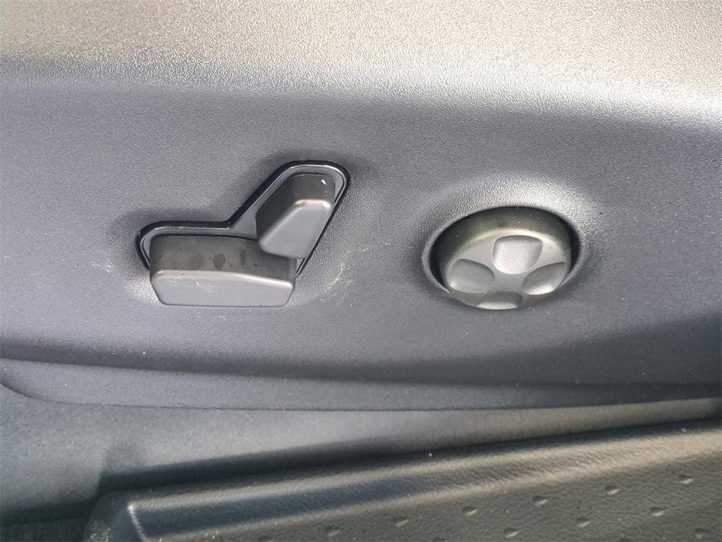 New 2026 Chrysler Pacifica Select image 21