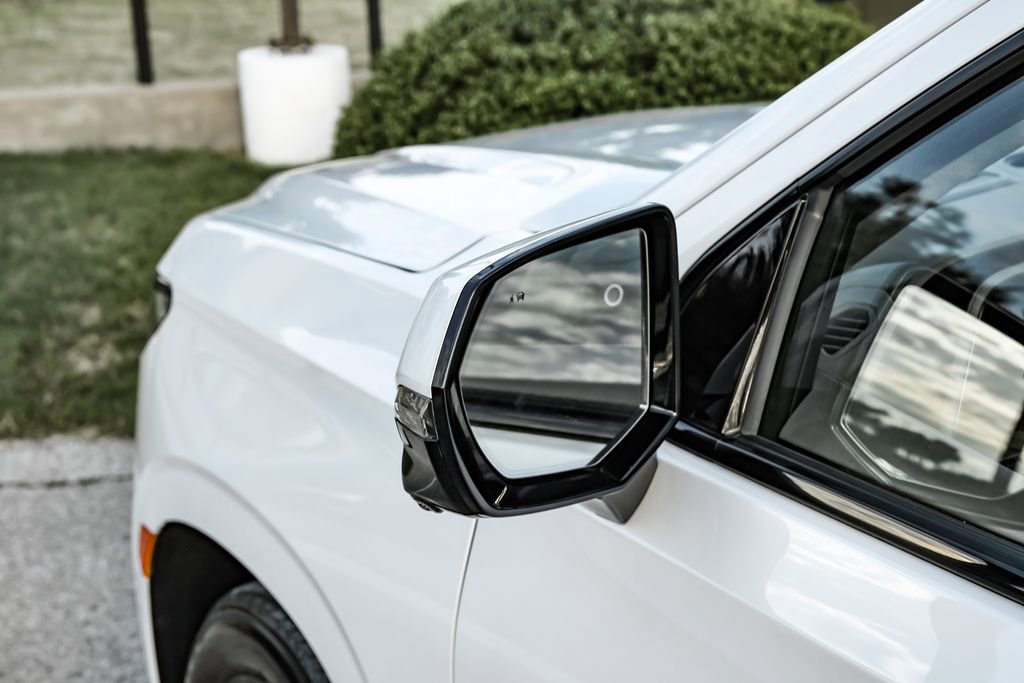 Used 2023 Cadillac Escalade Sport Platinum w/ LPO, ONYX Package image 53