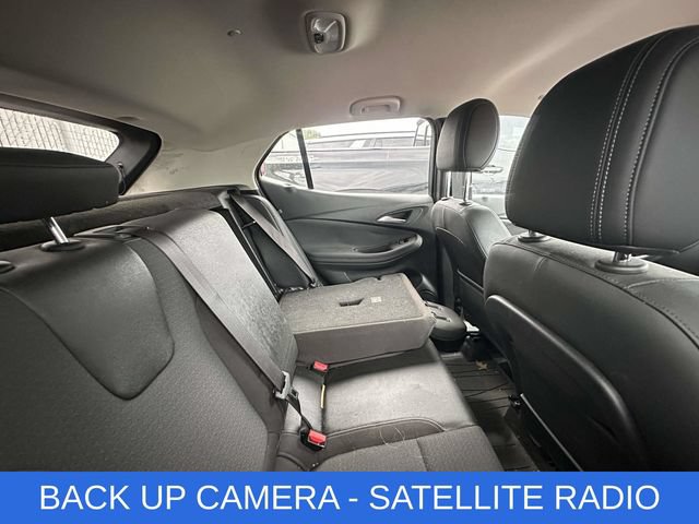 Used 2021 Buick Encore GX Preferred w/ Sport Touring Package FWD image 3