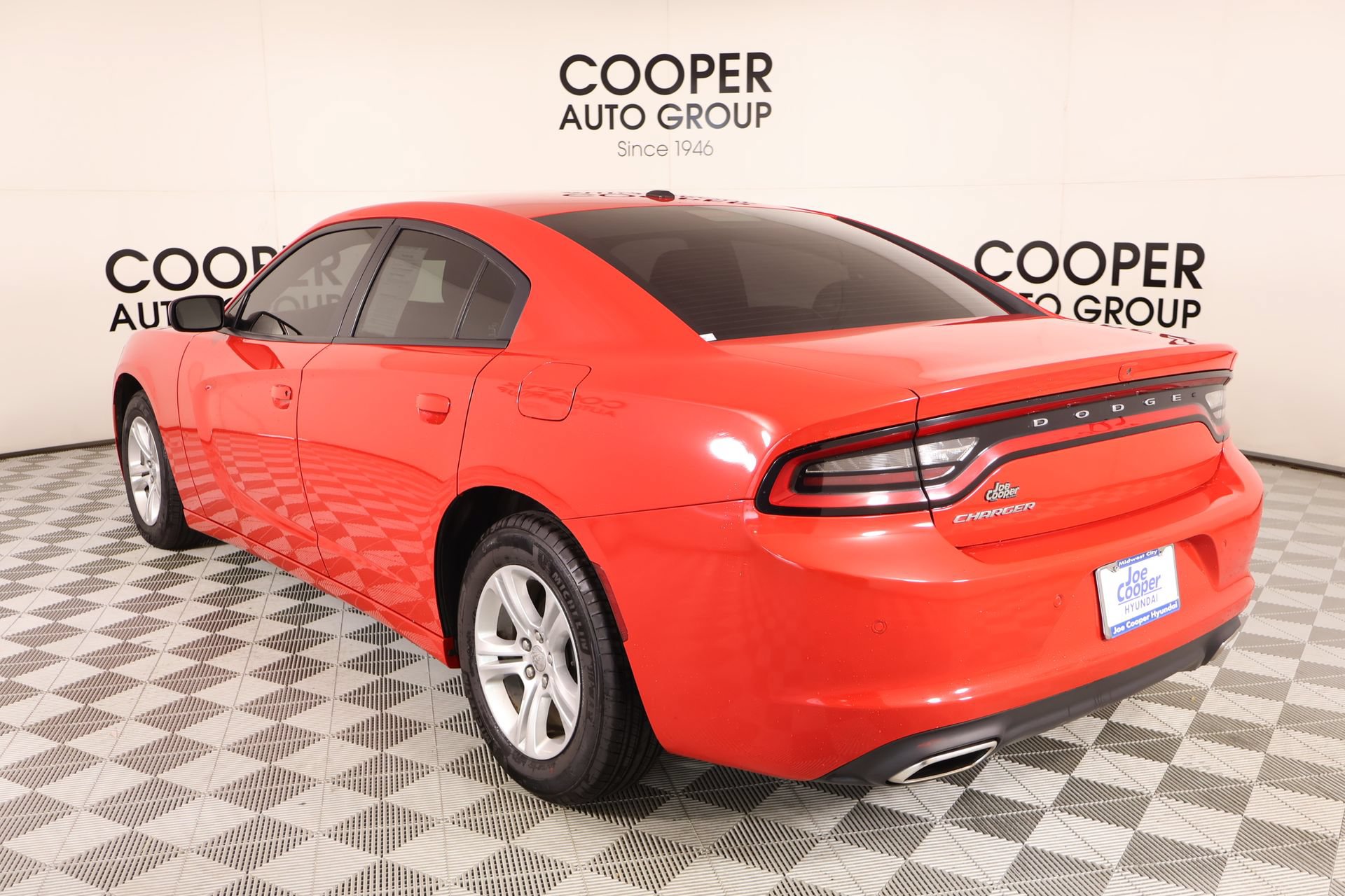 Used 2022 Dodge Charger SXT RWD image 21