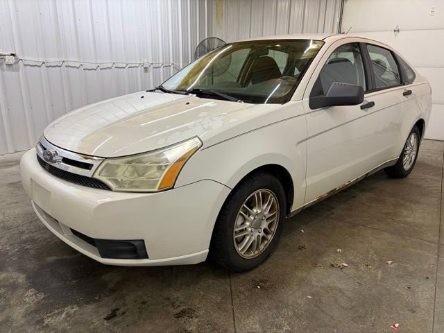 Used 2009 Ford Focus SE FWD image 2