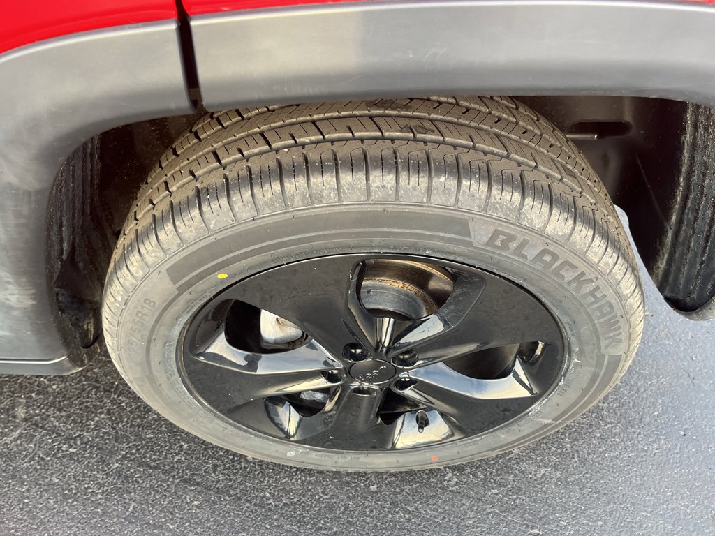 Used 2020 Jeep Compass Latitude image 34