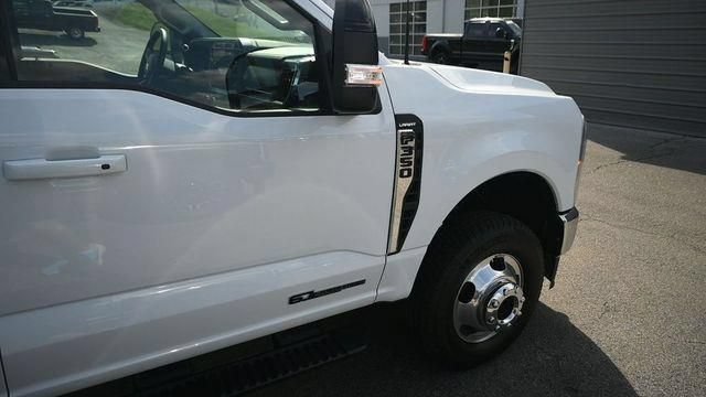 New 2026 Ford F350 Lariat AWD/4WD image 4