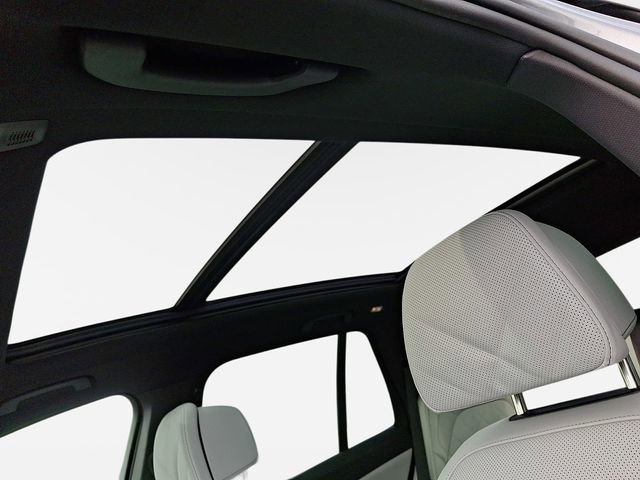 New 2026 BMW X5 xDrive40i w/ Climate Comfort Package image 11
