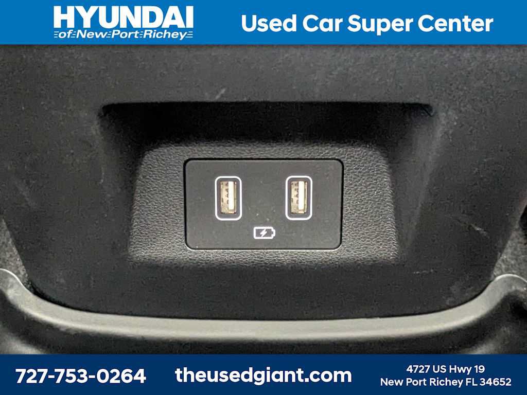 Certified 2023 Hyundai Tucson SEL w/ Winter Package FWD image 17