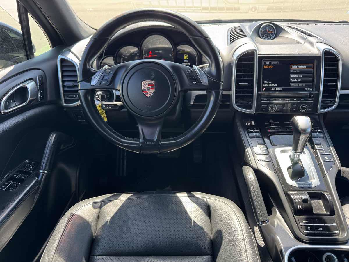 Used 2013 Porsche Cayenne Diesel AWD/4WD image 24