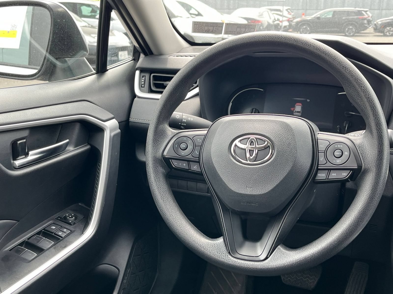Used 2025 Toyota RAV4 XLE w/ Convenience Package AWD/4WD image 29