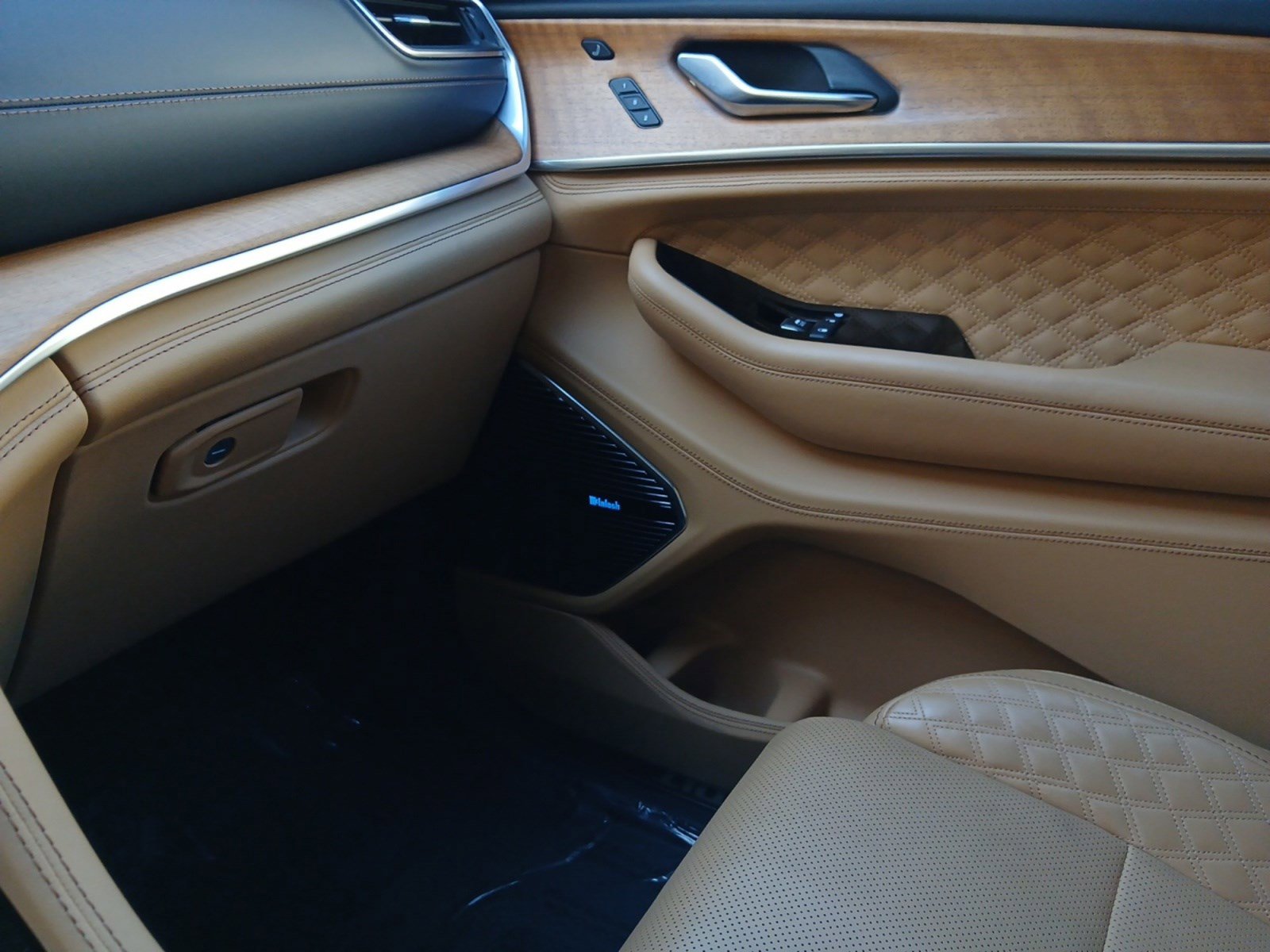 Used 2021 Jeep Grand Cherokee L Summit image 22