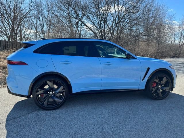 New 2026 Jaguar F-PACE SVR image 4