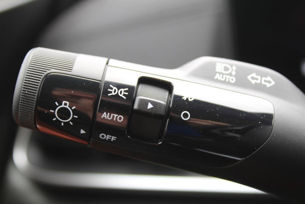 New 2026 Kia Carnival SX Prestige FWD image 35
