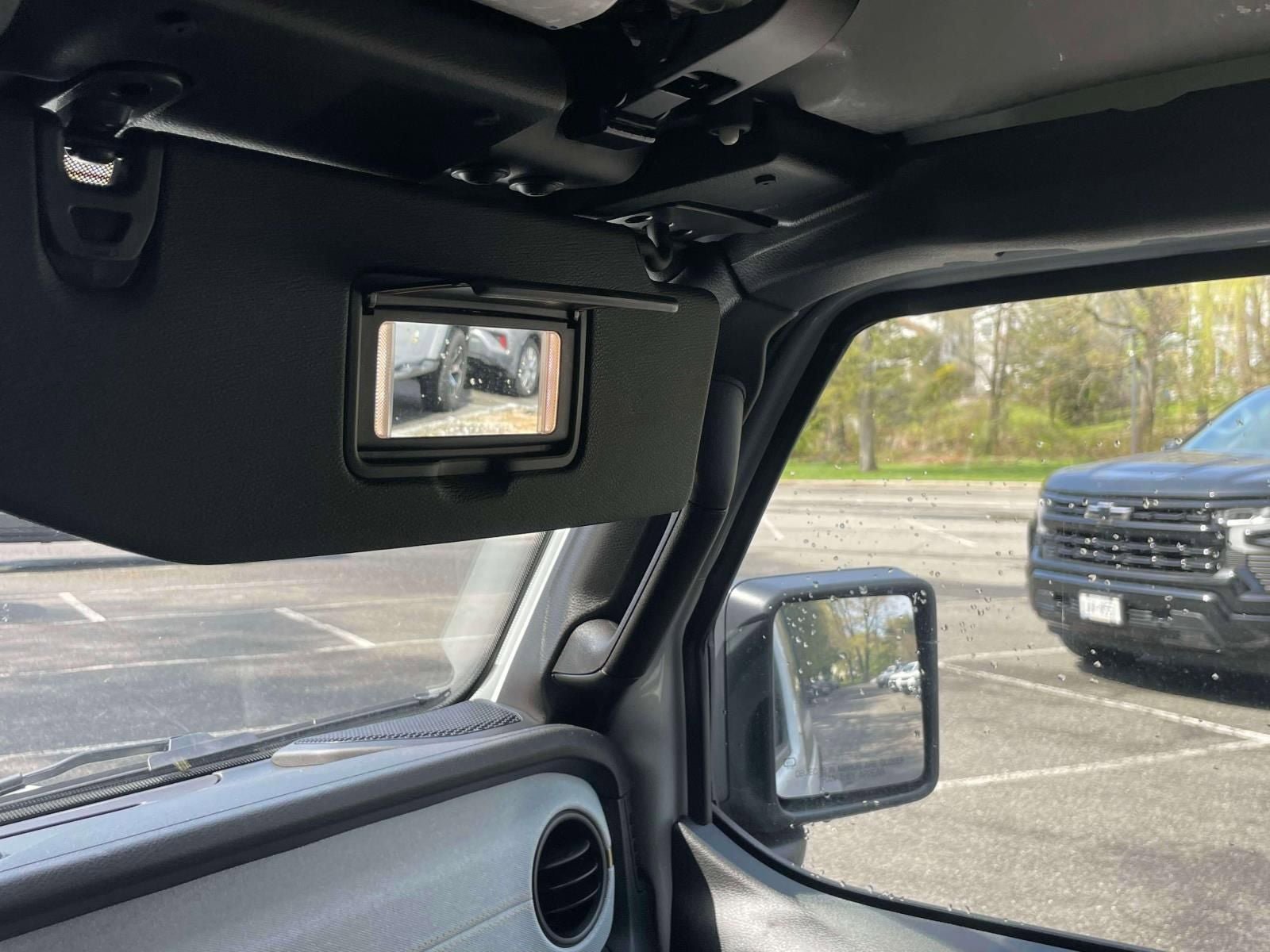 Used 2026 Jeep Wrangler Sport AWD/4WD image 30