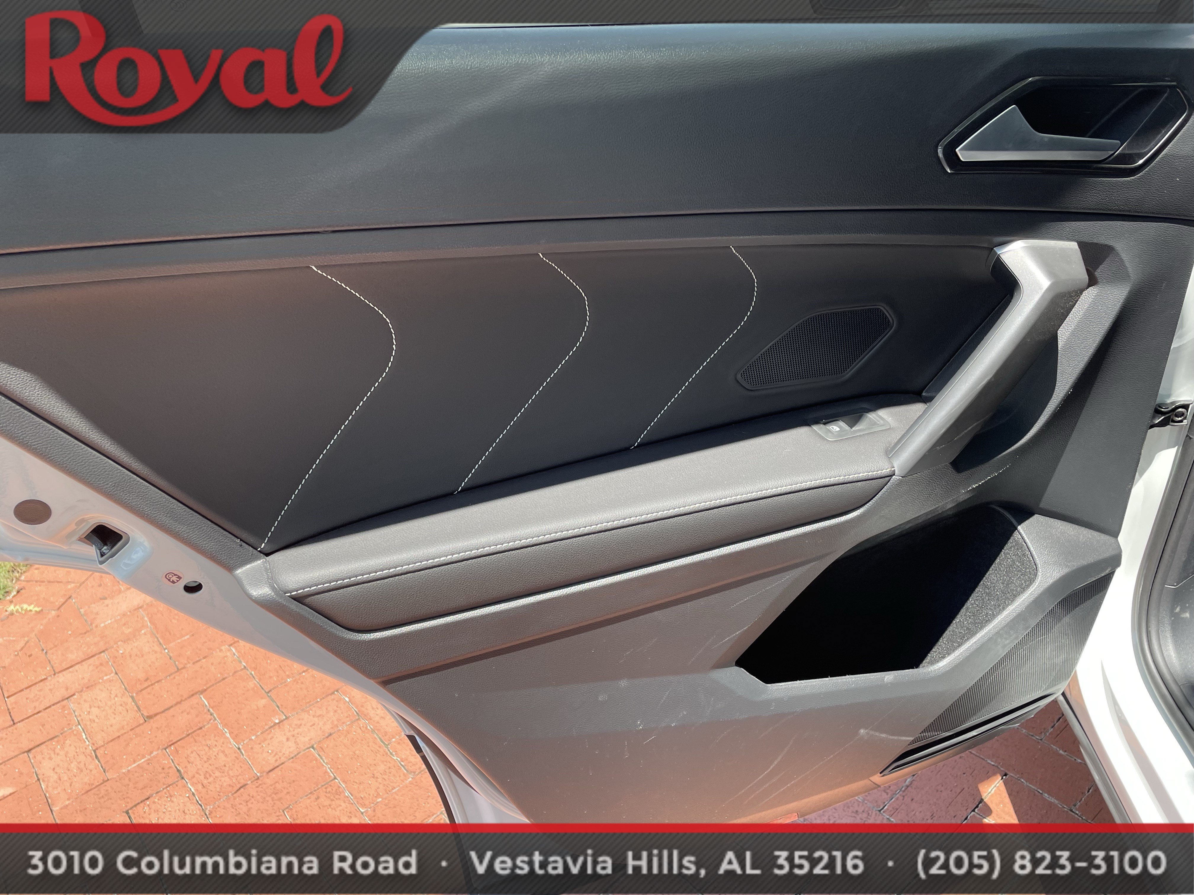 Certified 2023 Volkswagen Tiguan SE w/ Panoramic Sunroof Package FWD image 10