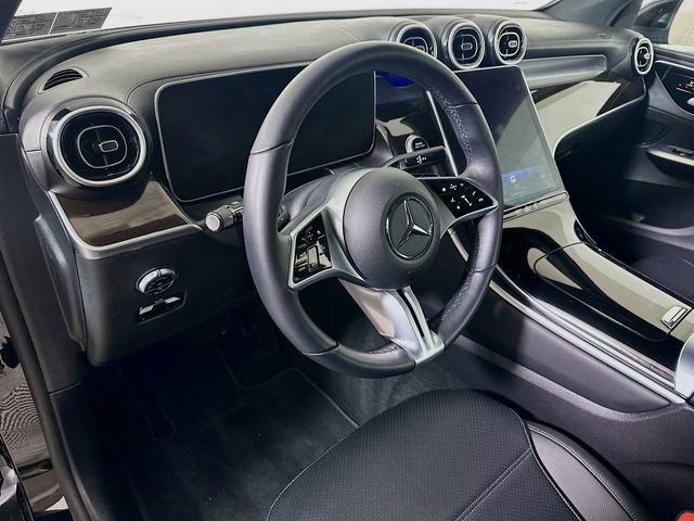 Used 2023 Mercedes-Benz GLC 300 4MATIC image 10