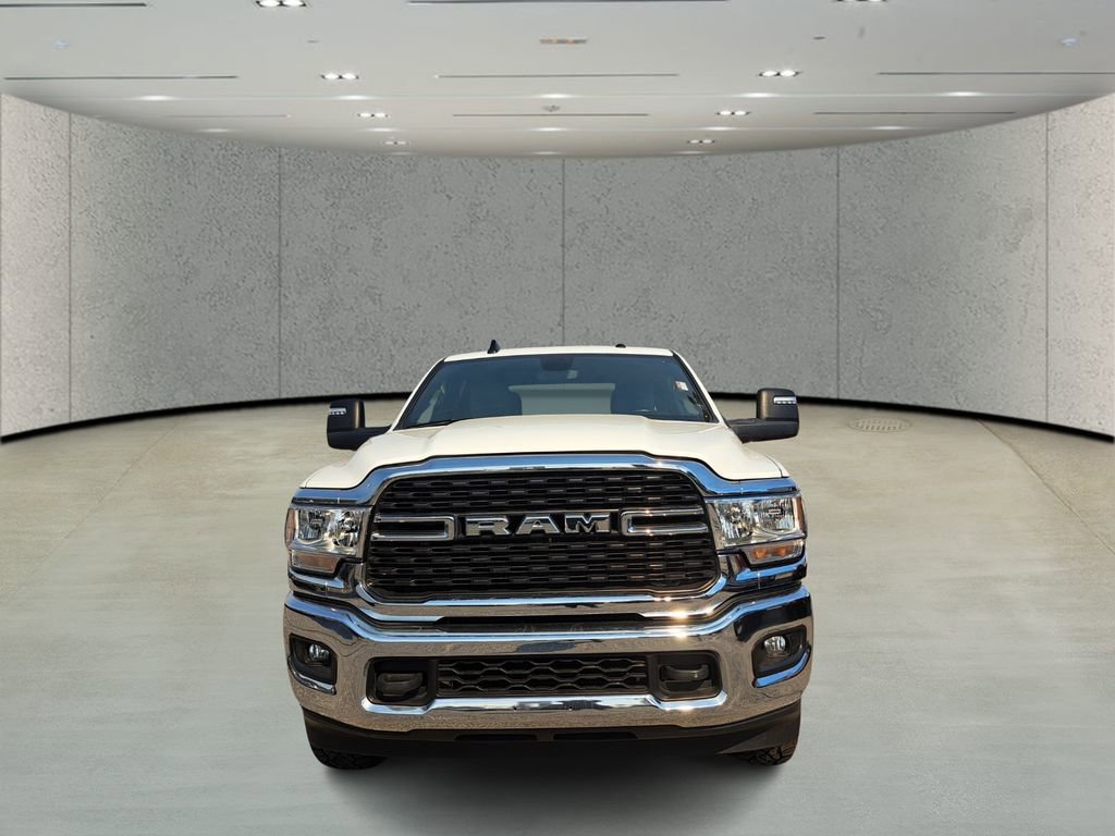 Used 2024 RAM 3500 Big Horn AWD/4WD image 2
