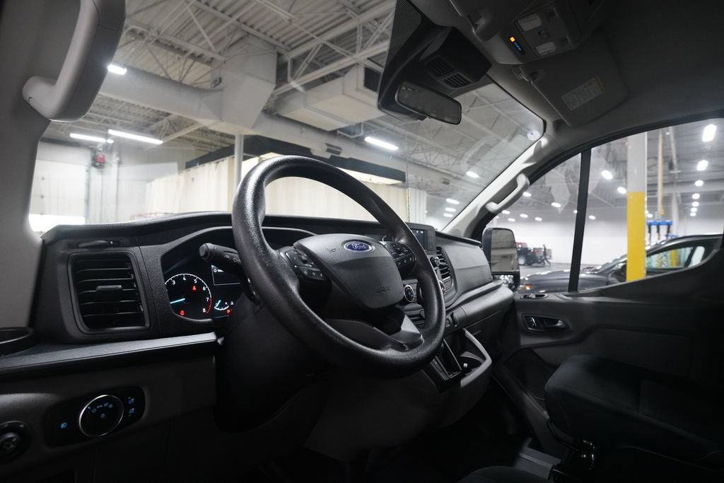 Used 2025 Ford Transit 250 Low Roof w/ Exterior Upgrade Package RWD image 8
