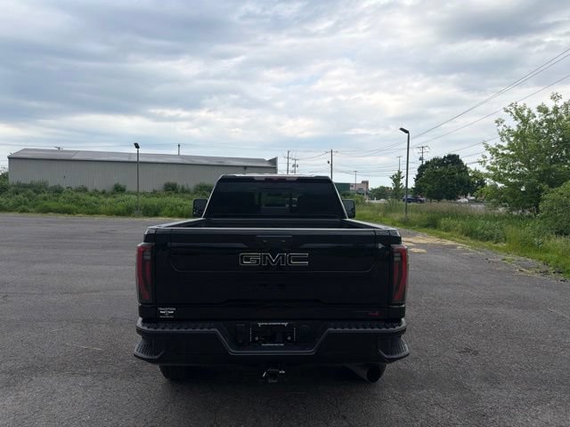Certified 2026 GMC Sierra 3500 AT4 AWD/4WD image 4