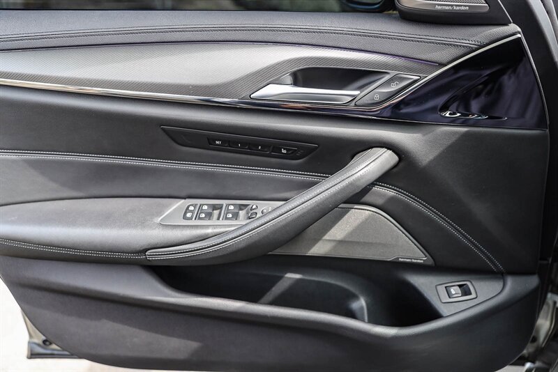 Used 2019 BMW M5 w/ Executive Package AWD/4WD image 25