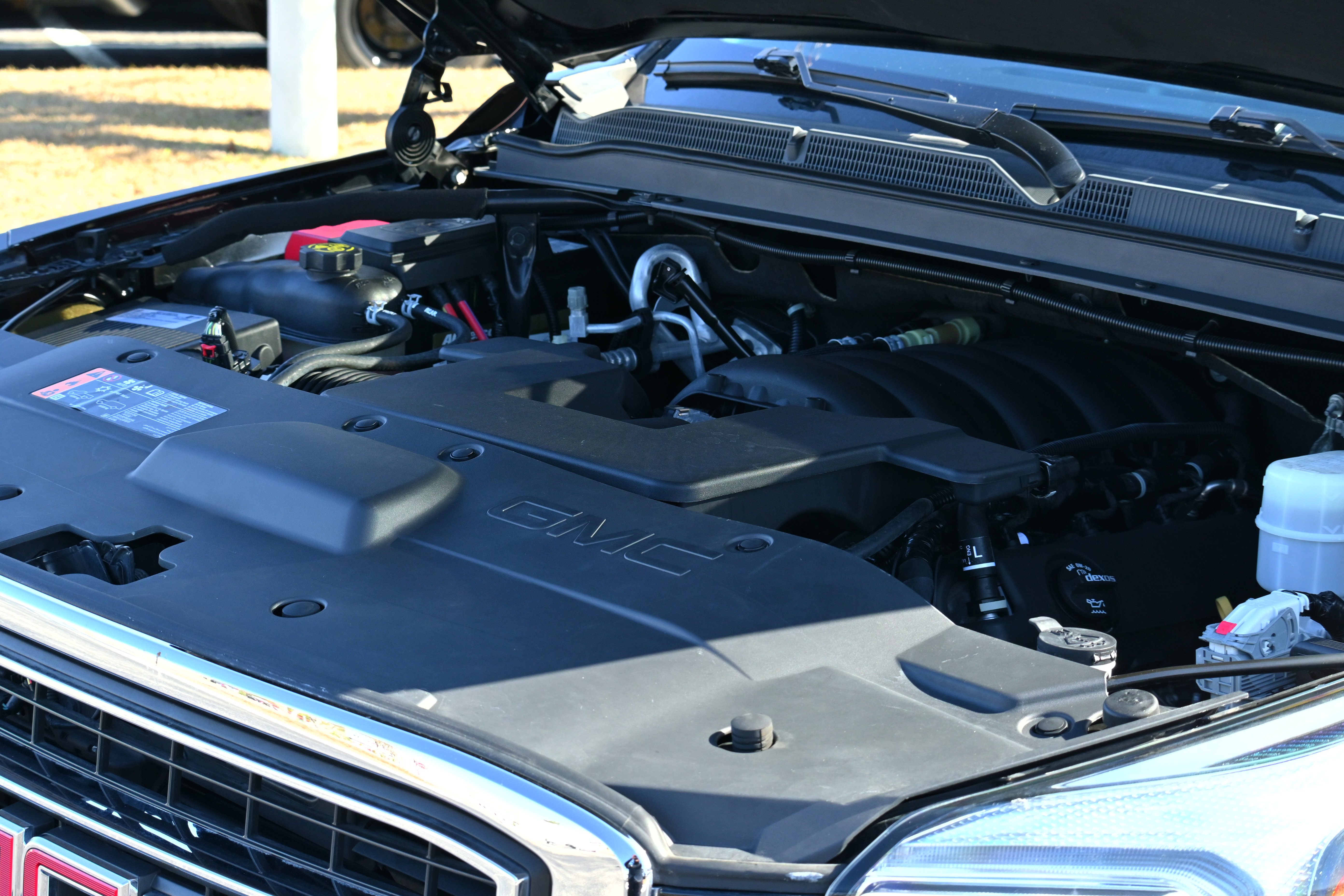 Used 2019 GMC Yukon SLT w/ Open Road Package image 39