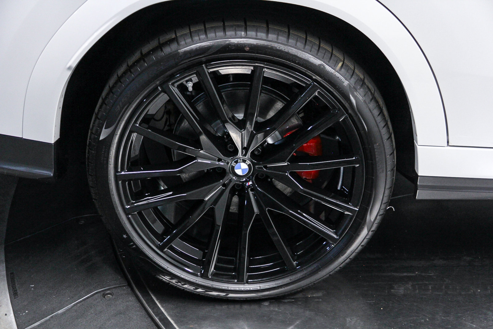 New 2027 BMW X6 xDrive40i AWD/4WD image 8