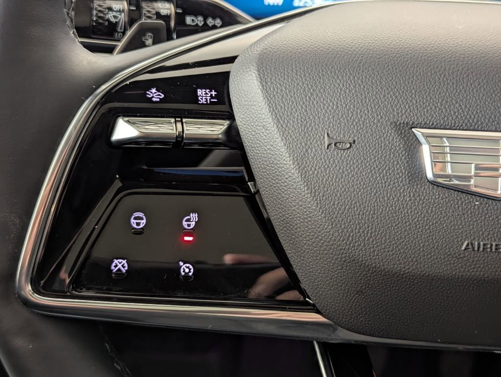 Used 2024 Cadillac Lyriq Luxury w/ LPO, Floor Liner Package image 40