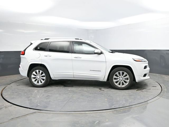 Used 2018 Jeep Cherokee Overland AWD/4WD image 12