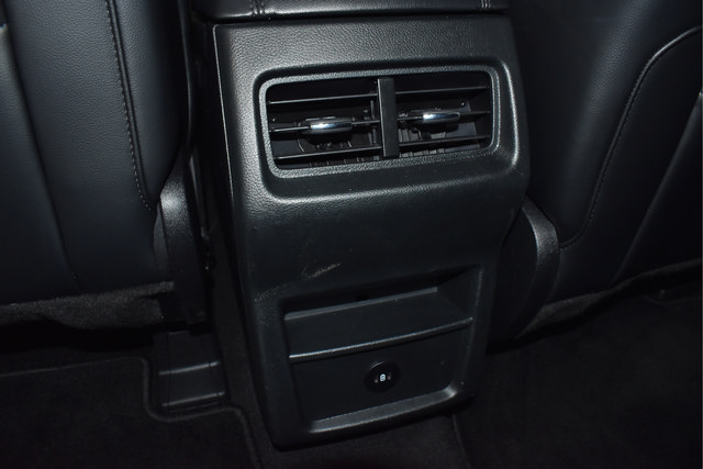 Used 2024 Ford Edge SEL AWD/4WD image 10