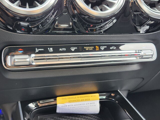 New 2026 Mercedes-Benz GLA 35 AMG 4MATIC image 31