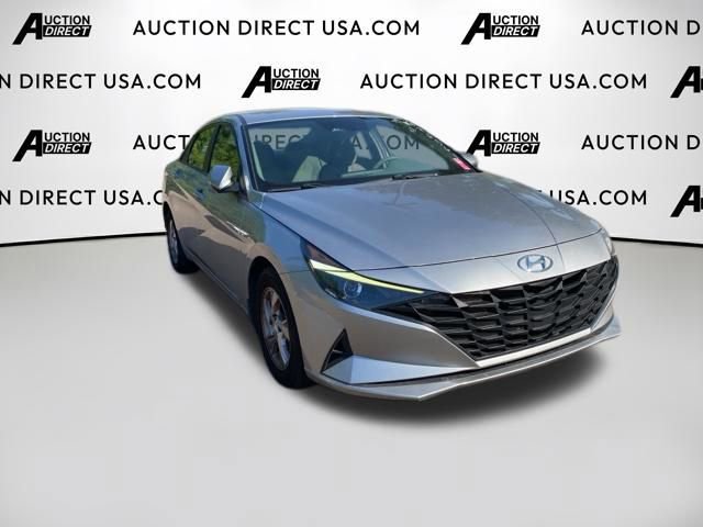 Used 2022 Hyundai Elantra SE w/ Cargo Package FWD video 3