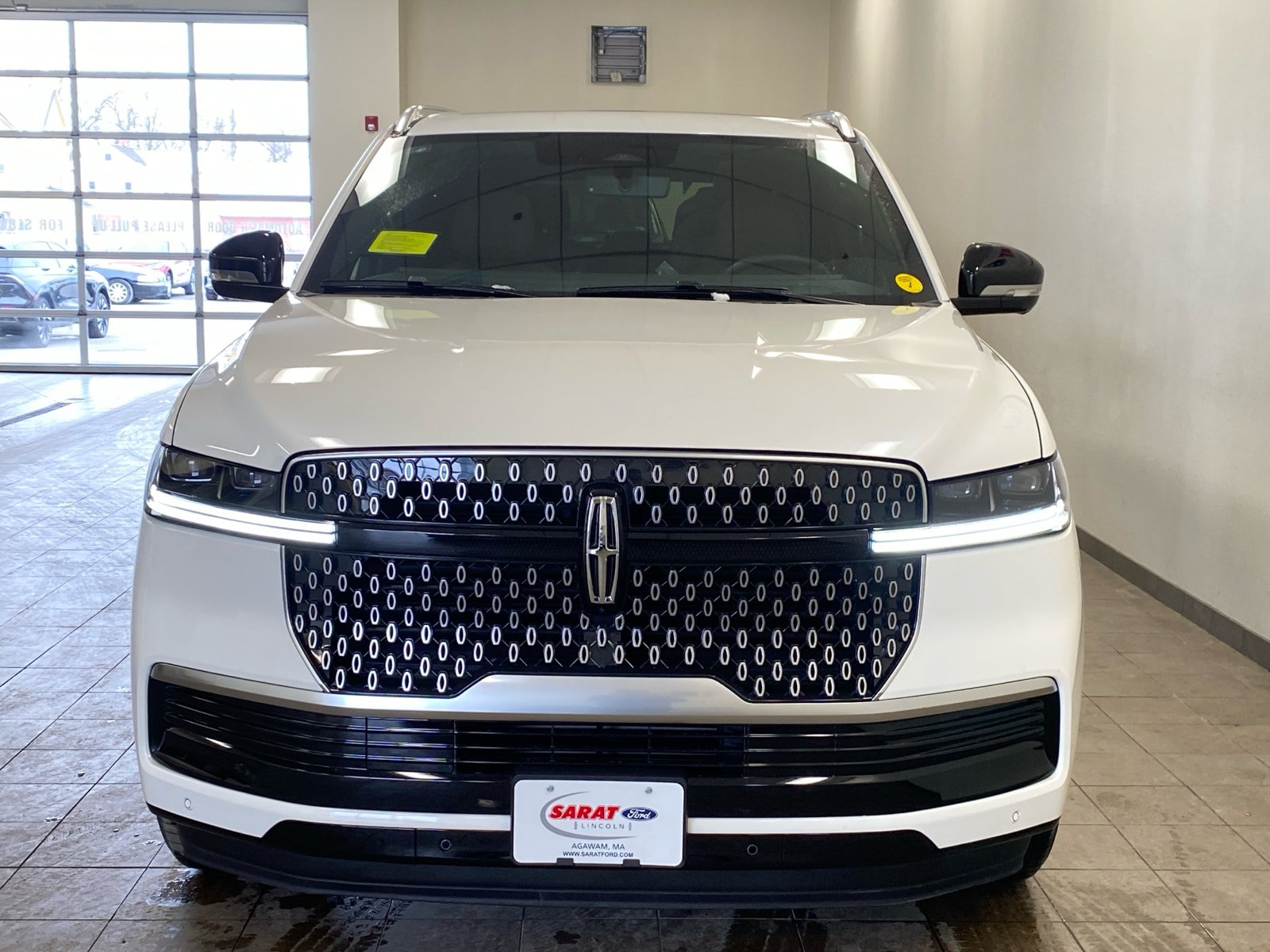 New 2026 Lincoln Navigator Reserve AWD/4WD image 3