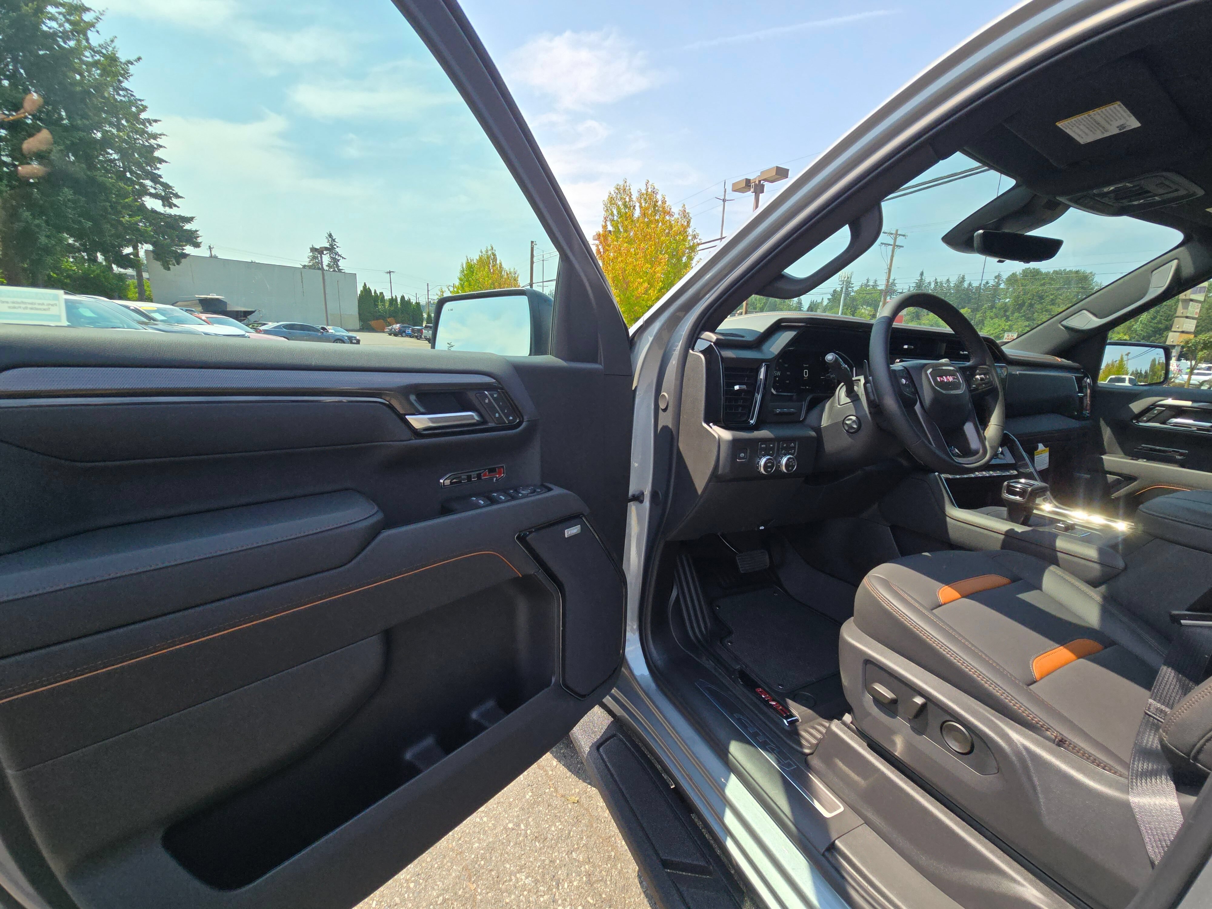 New 2026 GMC Sierra 1500 AT4 w/ AT4 Premium Package AWD/4WD image 14