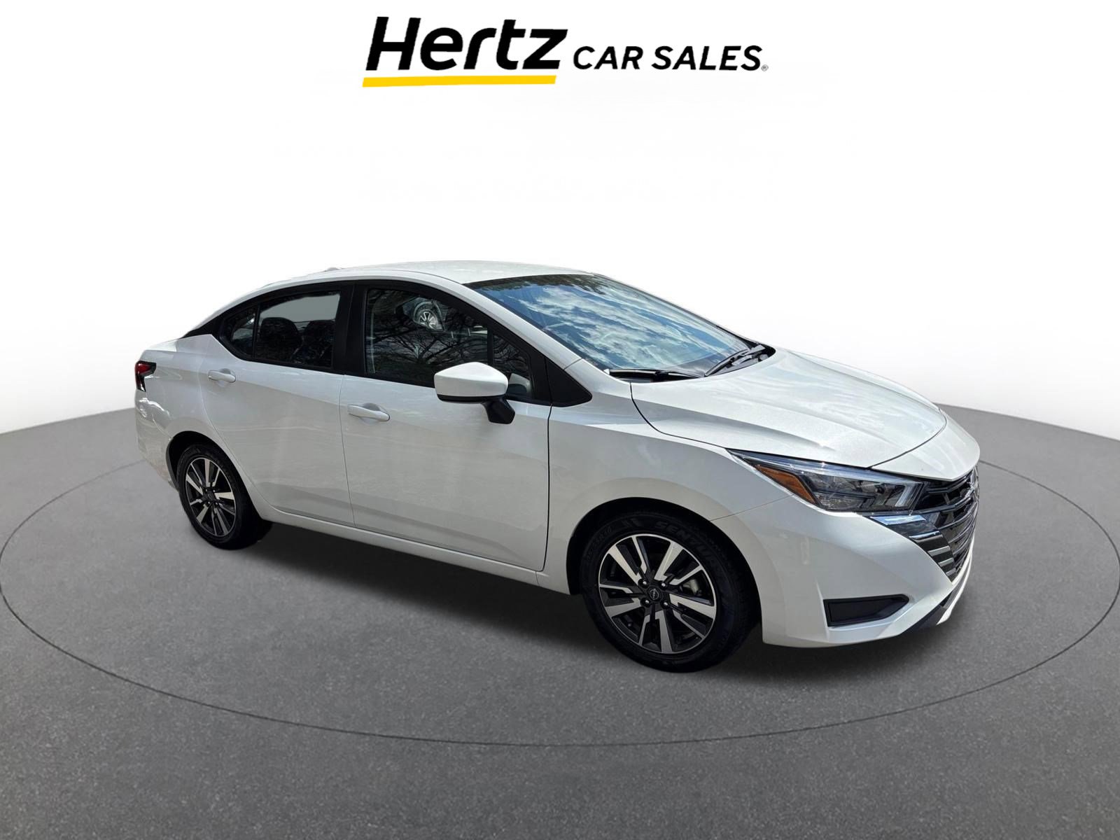 Used 2025 Nissan Versa SV FWD image 1