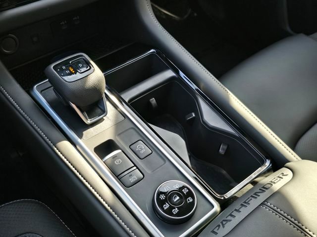 New 2026 Nissan Pathfinder SL image 33